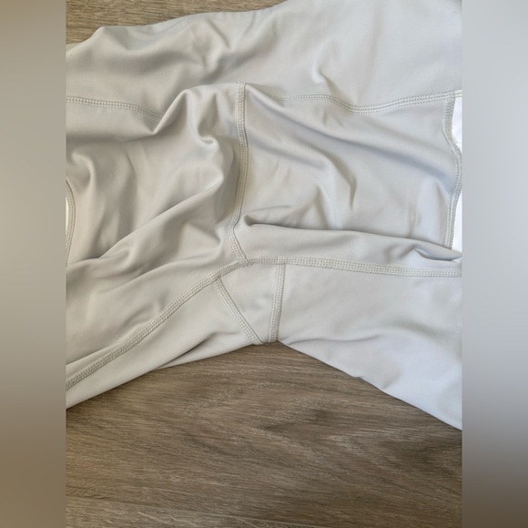 Mondetta Cropped Leggings Gray Yellow Side Pockets Activewear Pants Size Medium - Picture 4 of 10